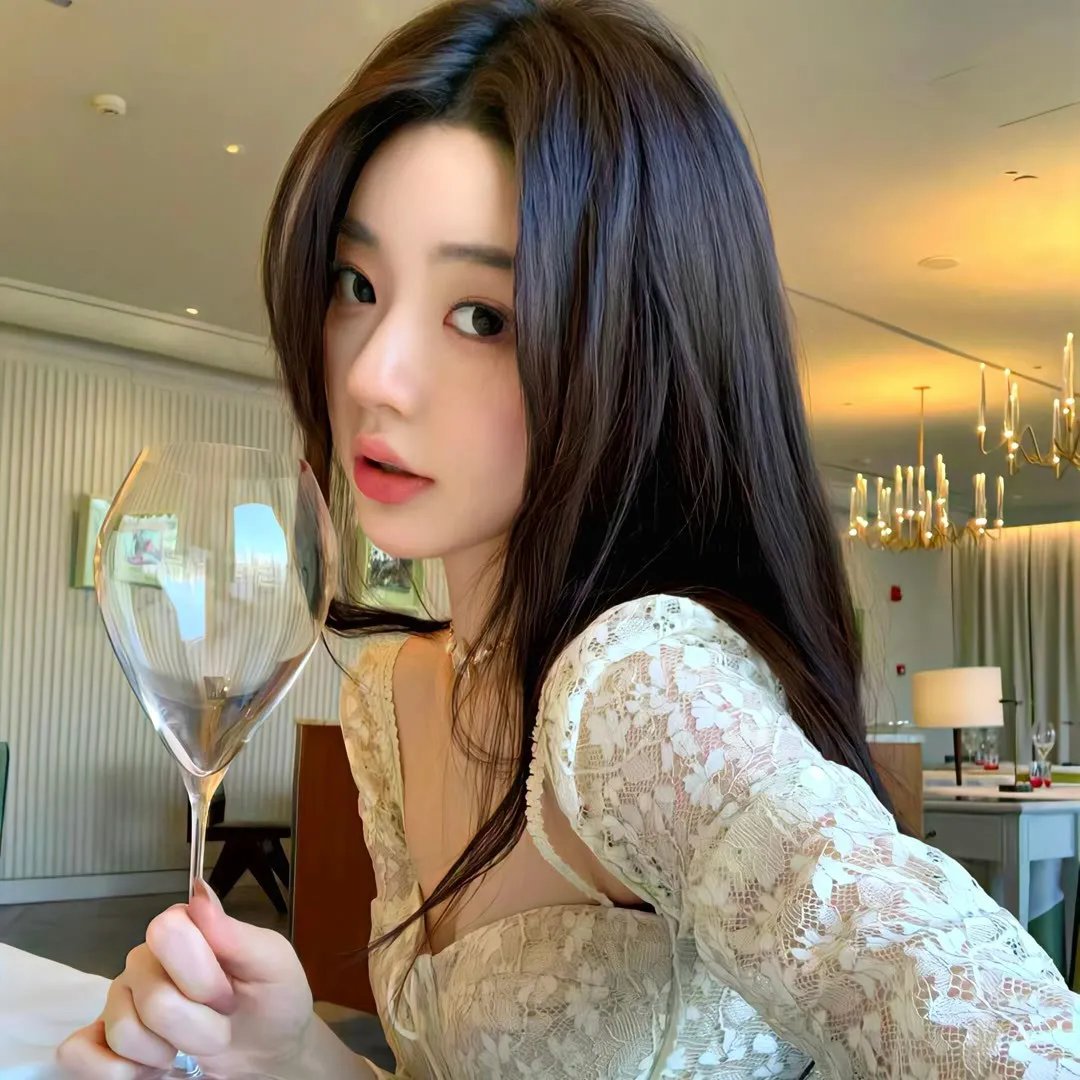 红衣少女
